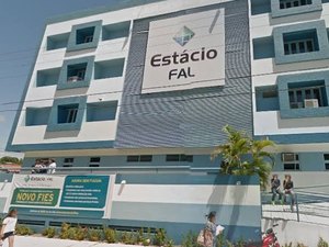 Justiça determina que faculdade Estácio de Sá reduza mensalidade