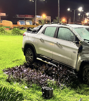 [Vídeos] Câmeras de vigilância mostram momento em que motorista invade Trevo Padre Jefferson em Arapiraca