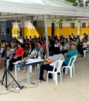 Prefeitura de Penedo dialoga com comunidade escolar sobre investimentos em unidade de ensino da zona rural