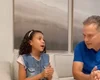 Renan Filho conhece criança que viralizou falando inglês e exalta educação pública