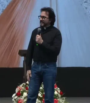 Padre Fábio desabafa: 'Ser muito conhecido é um inferno'