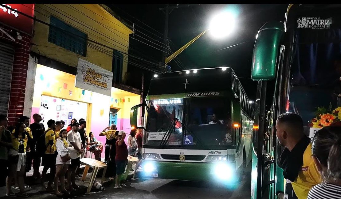 [ Vídeo] Romeiros de Matriz de Camaragibe vão ao Juazeiro do Norte-CE em devoção a Padre Cícero