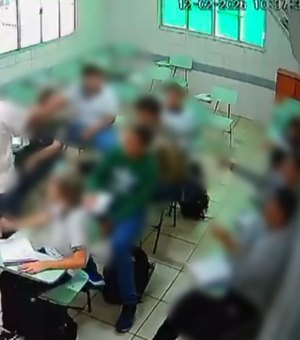 Vídeo mostra professor associando chimpanzé a aluno negro em escola de Maceió
