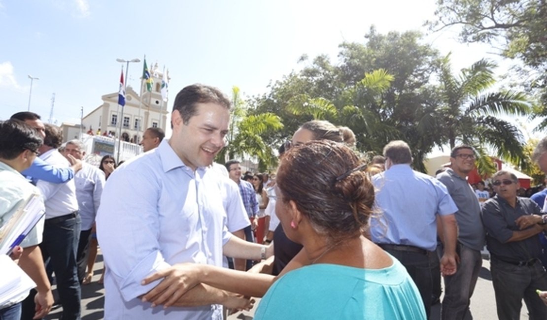 Renan Filho: ?Nossa política reflete maior aproximação com cidadão?
