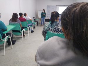 HEA abre inscrições para Cursos de Libras e Liderança na Saúde