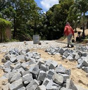 Prefeitura de Maceió pavimenta mais uma rua no bairro do Barro Duro