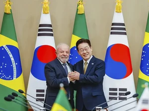 Lula diz que vale 'qualquer sacrifício' para prender magnatas do crime