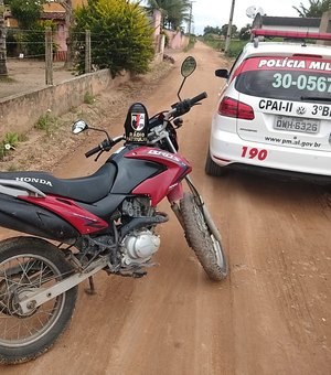 PM recupera moto que havia sido furtada na madrugada deste sábado em Arapiraca