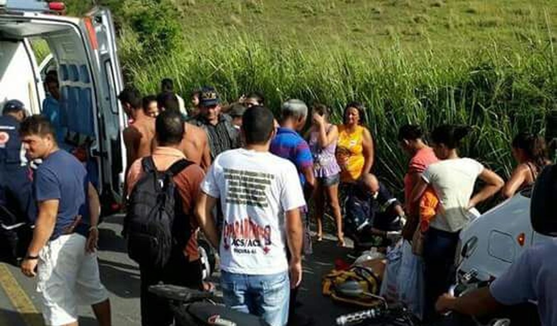 Colisão entre motos deixa três feridos em Viçosa 