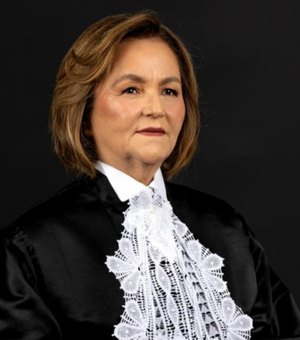 Ministra Marluce Caldas é homenageada com nome em comenda pela ABMCJ-AL