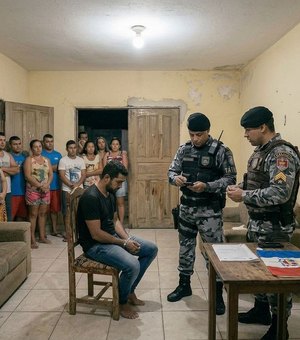 Homem agride esposa, ameaça familiares com facão e é preso por violência doméstica em Rio Largo