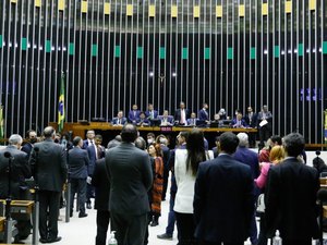 Câmara aprovou medidas para amenizar alta dos combustíveis e efeitos da crise econômica