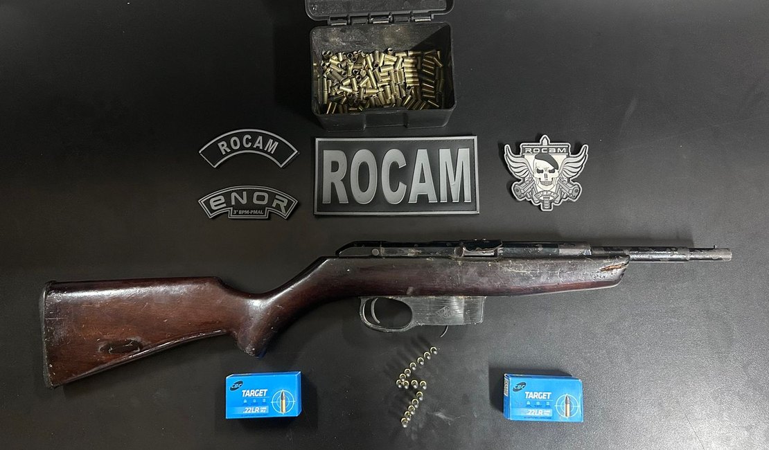 Homem é preso com rifle calibre .22 no bairro Canaã, em Arapiraca