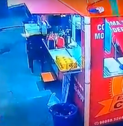 Vídeo mostra arrastão a clientes de churrasquinho na Santa Lúcia, em Maceió