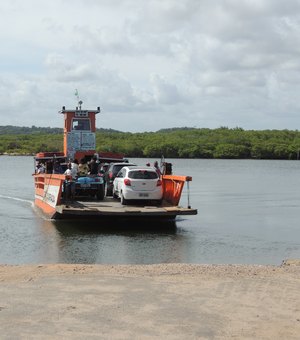Estado vai regular travessia de balsa entre Porto de Pedras e Japaratinga