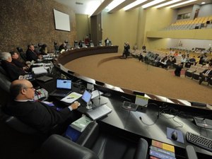 Taturana: relator vota por condenação, mas pedido de vista suspende julgamento