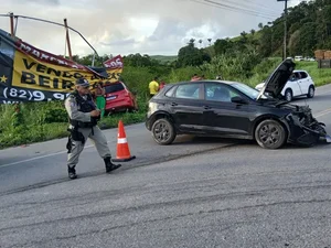 Gestante está entre as vítimas de acidente na AL-105, em Passo de Camaragibe