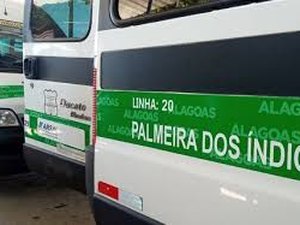 Van de transporte de passageiros é alvo de assaltantes no agreste