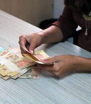 Governo de Alagoas libera segunda faixa salarial nesta sexta-feira (11)