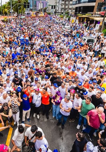 Orla de Maceió vira palco de grande ato de JHC na reta final da eleição