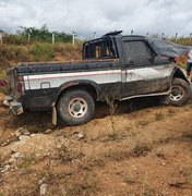 Vítima de acidente fica presa às ferragens do veículo na BR 316 em Canapi no Sertão de Alagoas