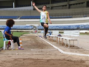 Mais de 500 atletas disputam as provas de atletismo dos Jogos Estudantis de Alagoas