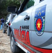 Criminosos armados roubam carro na zona rural de Arapiraca