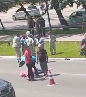 Idoso morre atropelado por moto ao tentar atravessar Av. Durval de Góes Monteiro