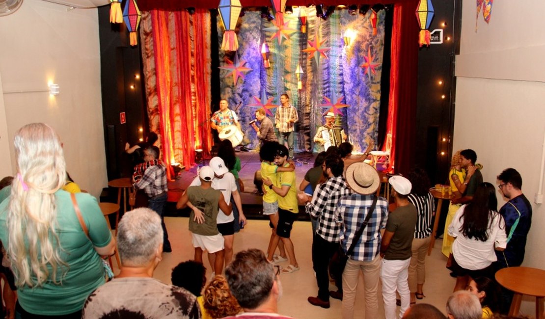 Hoje é dia de forró e cultura popular na programação do São João Raiz de Maceió