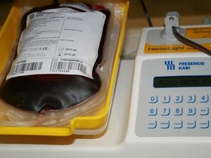 Com apenas 51% do estoque mínimo, Hemoal apela por doações de sangue