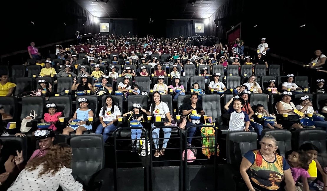 Prefeitura promove sessão especial de cinema para 500 crianças atendidas pelo SCFV