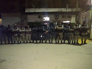 Garoto suspeito de homicídio é detido com drogas em Joaquim Gomes