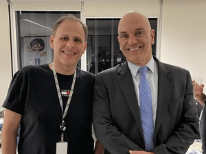 Ex-assessor do TSE prepara denúncia contra Moraes ao parlamento europeu, dizem aliados