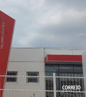Documentos em carro que estava próximo a jovem encontrado nu e desacordado podem dar pistas de criminosos