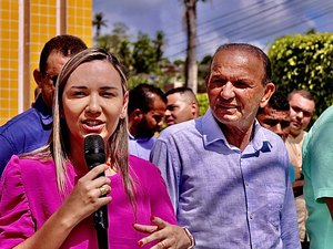 Prefeita de São Luís do Quitunde inaugura praça e Mercado Público