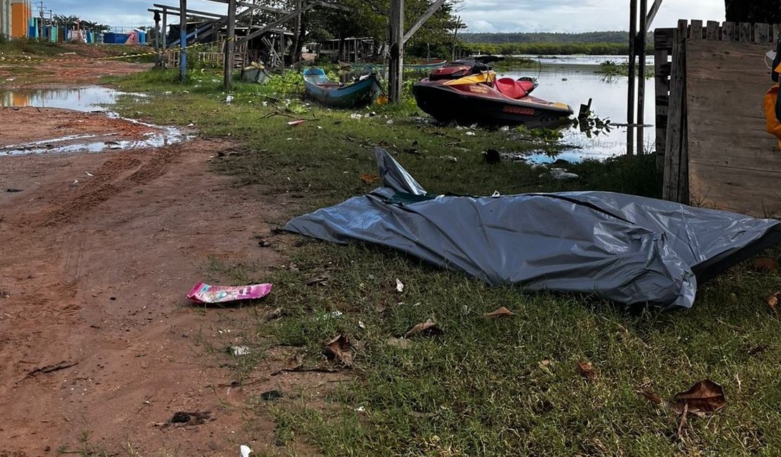 Cadáver é achado na Lagoa Mundaú; suspeita é que seja de jovem desaparecido