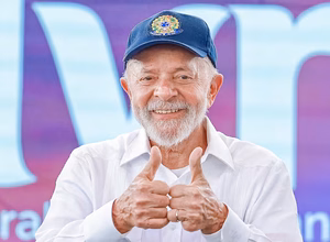 Lula sanciona com vetos lei da reoneração gradual da folha de pagamento
