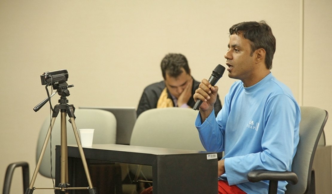 Acusado de homicídio na Ponta Verde é condenado a 23 anos de prisão