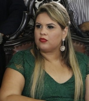 Ministério Público pede a rejeição das contas da ex-prefeita Mellina Freitas