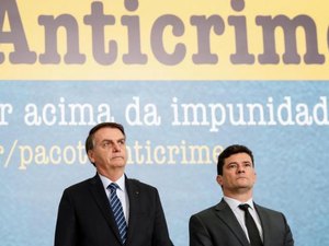 Bolsonaro demite diretor da Polícia Federal indicado por Moro