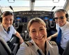 Pai, mãe e filha trabalham juntos pela primeira vez em voo e viraliza