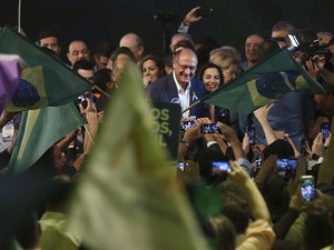 Alckmin terá 44% da TV; líderes, Bolsonaro e Marina dependerão da internet