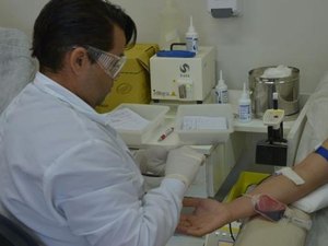 Aplicativo em celular vai ajudar a aumentar o estoque de sangue em Alagoas