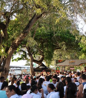Corrida Saúde em Movimento reúne multidão em alusão aos 79 anos de Junqueiro