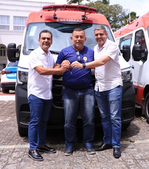 São Sebastião recebe nova ambulância para reforçar o atendimento do SAMU