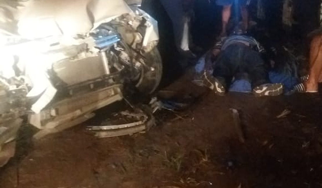 Acidente de trânsito deixa dois feridos no Passo de Camaragibe