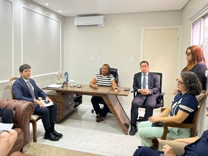 Prefeitura de Palmeira dos Índios abre diálogo com Sindicato dos Médicos