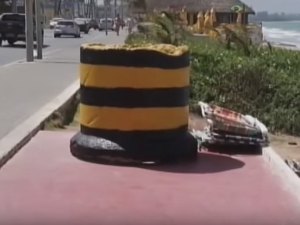 Ciclovia de orla em Maceió está inacabada; buracos prejudicam passeio e pedestres