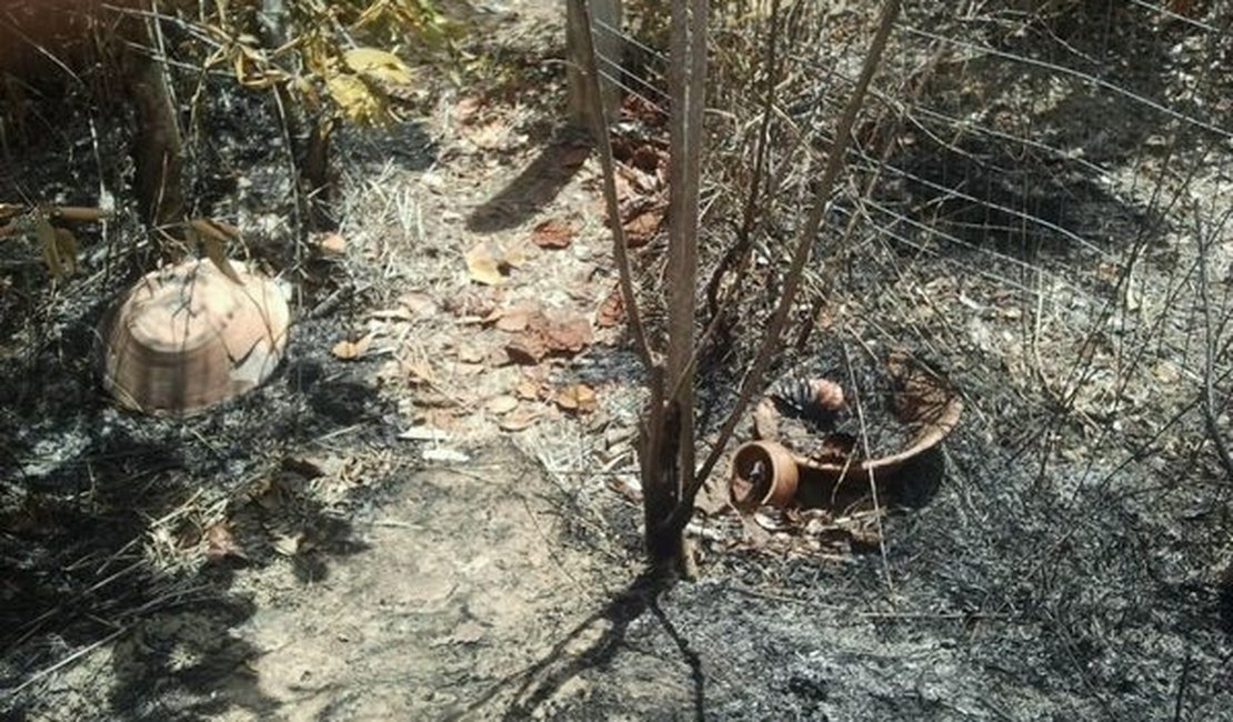 Corpo é encontrado carbonizado; PM suspeita de ritual de magia negra