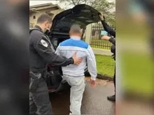 Padre é preso em Cascavel acusado de abusar de jovens e adolescentes